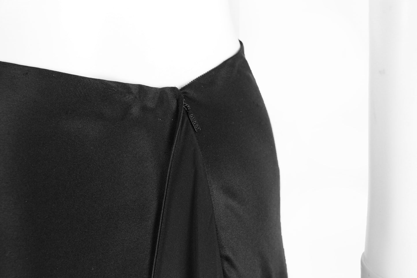 GUCCI BY TOM FORD FLOWER CUT-OUT SKIRT - S/S 2002