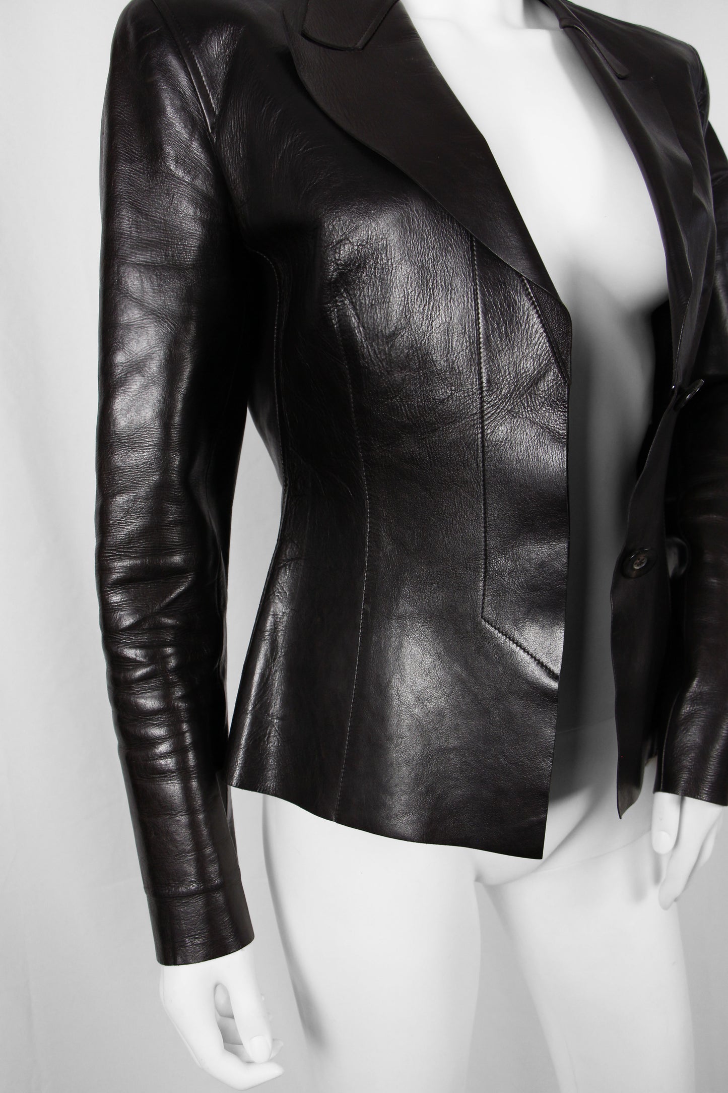 ON HOLD - DO NOT BUY - GUCCI BY TOM FORD BROWN LEATHER BLAZER - S/S 1998