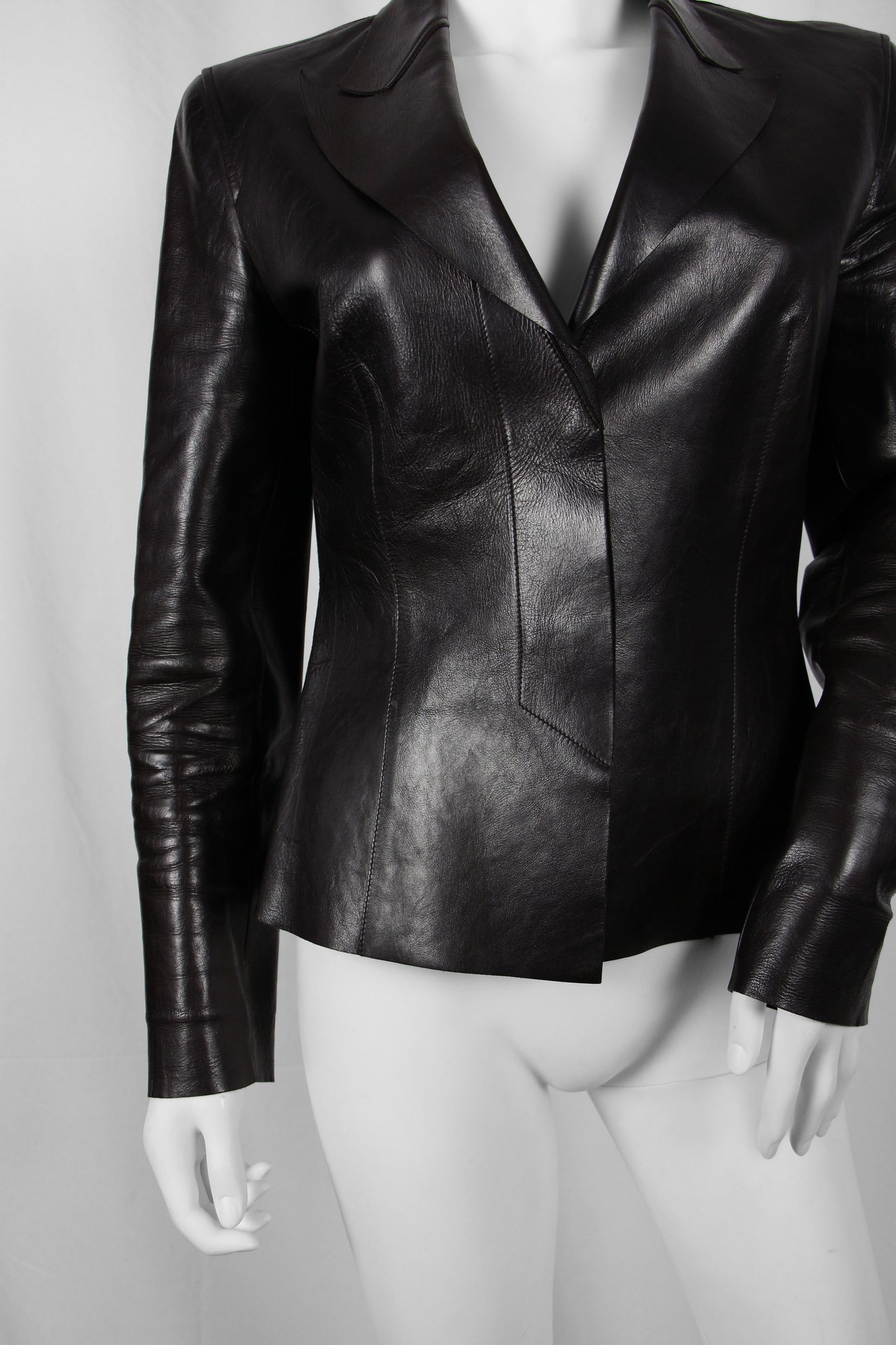 ON HOLD - DO NOT BUY - GUCCI BY TOM FORD BROWN LEATHER BLAZER - S/S 1998