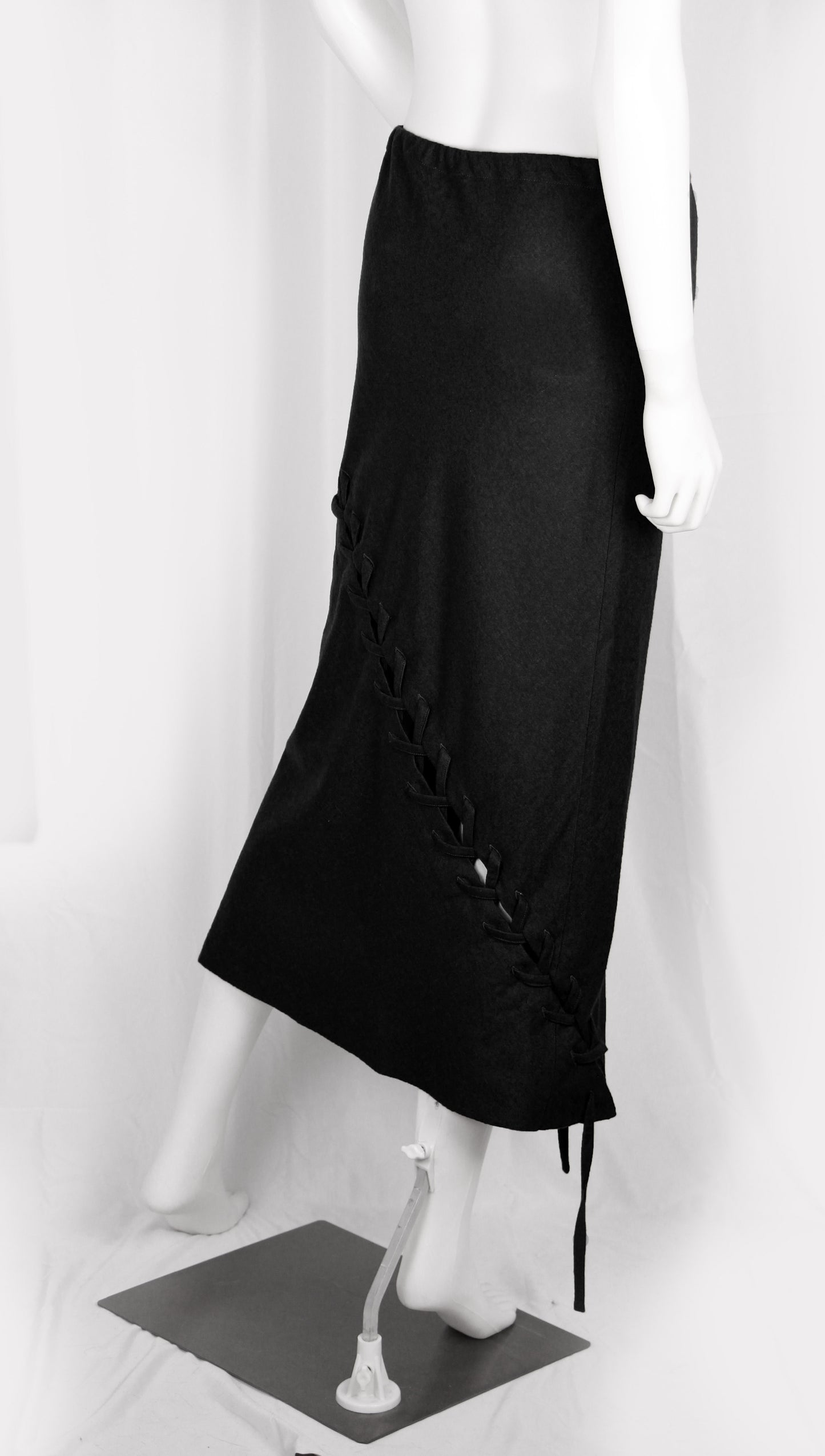 ANN DEMEULEMEESTER BLACK LACED-UP WOOL SKIRT - F/W 2006
