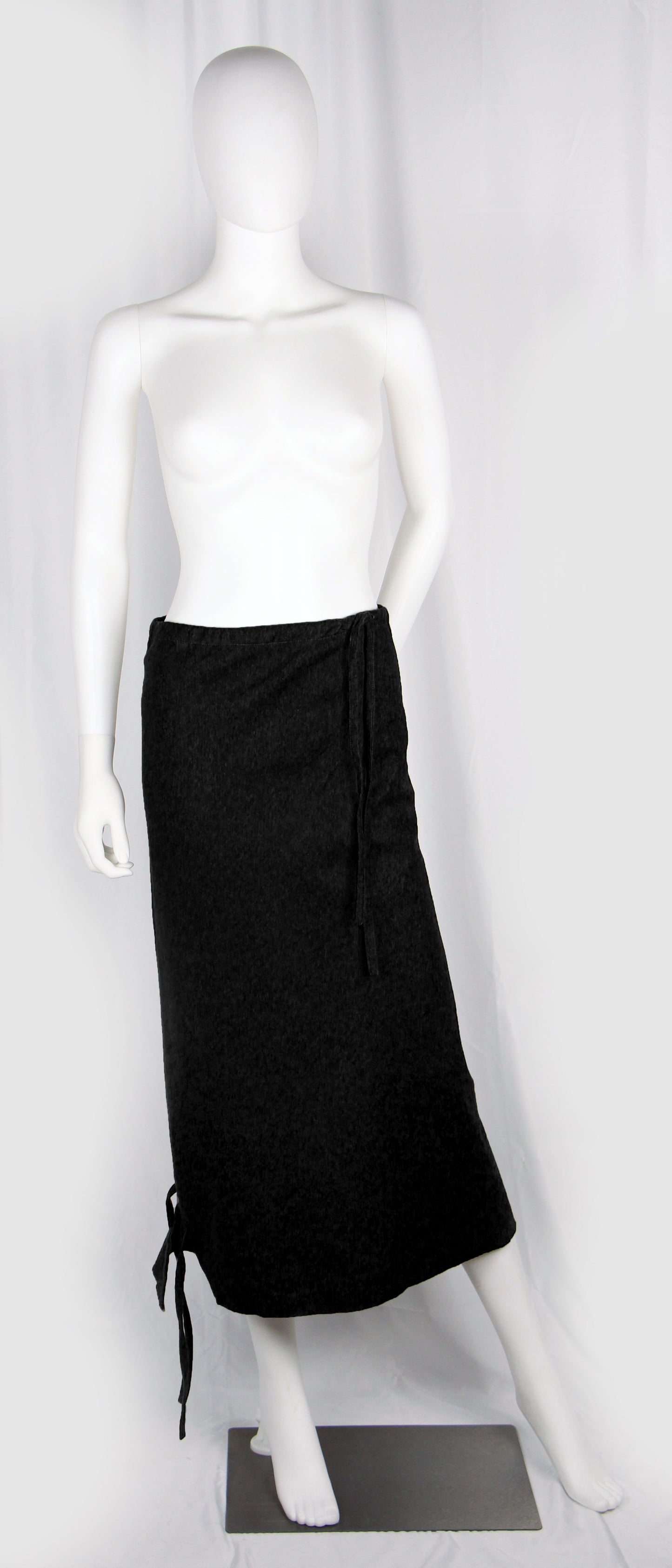 ANN DEMEULEMEESTER BLACK LACED-UP WOOL SKIRT - F/W 2006