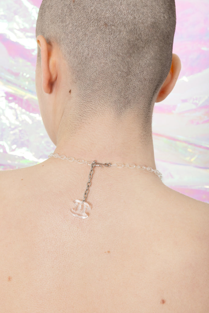 Chanel Camelia Plastic necklace collier plastique