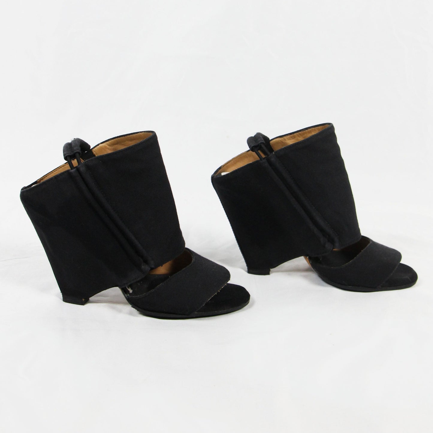 MAISON MARTIN MARGIELA BLACK HEELS - S/S 2008