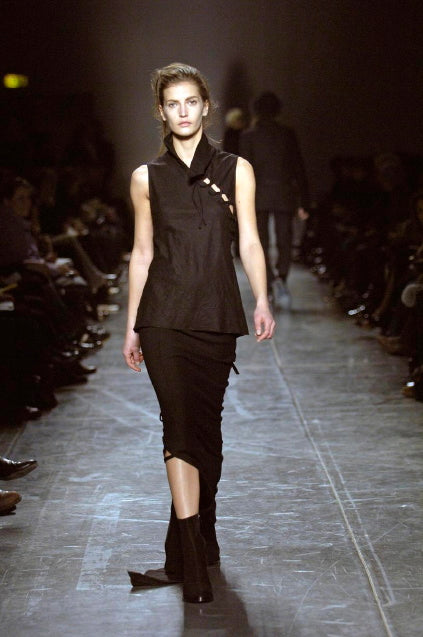 ANN DEMEULEMEESTER BLACK LACED-UP WOOL SKIRT - F/W 2006