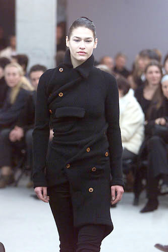 COMME DES GARCONS TWISTED BLACK KNIT - F/W 2002