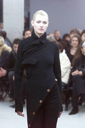 COMME DES GARCONS TWISTED BLACK KNIT - F/W 2002